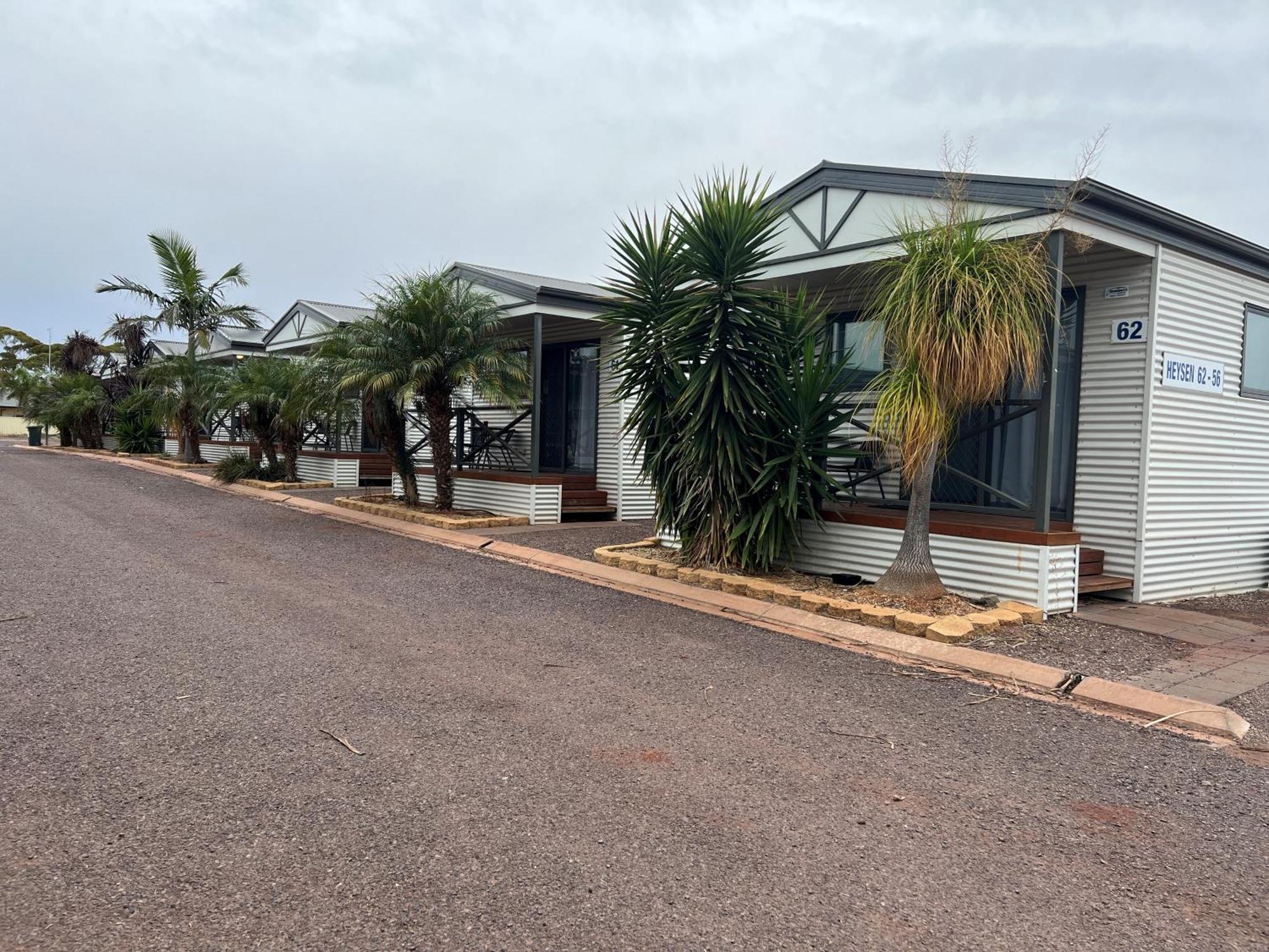 The Sundowner Cabin & Tourist Park Γουαϊάλλα Εξωτερικό φωτογραφία