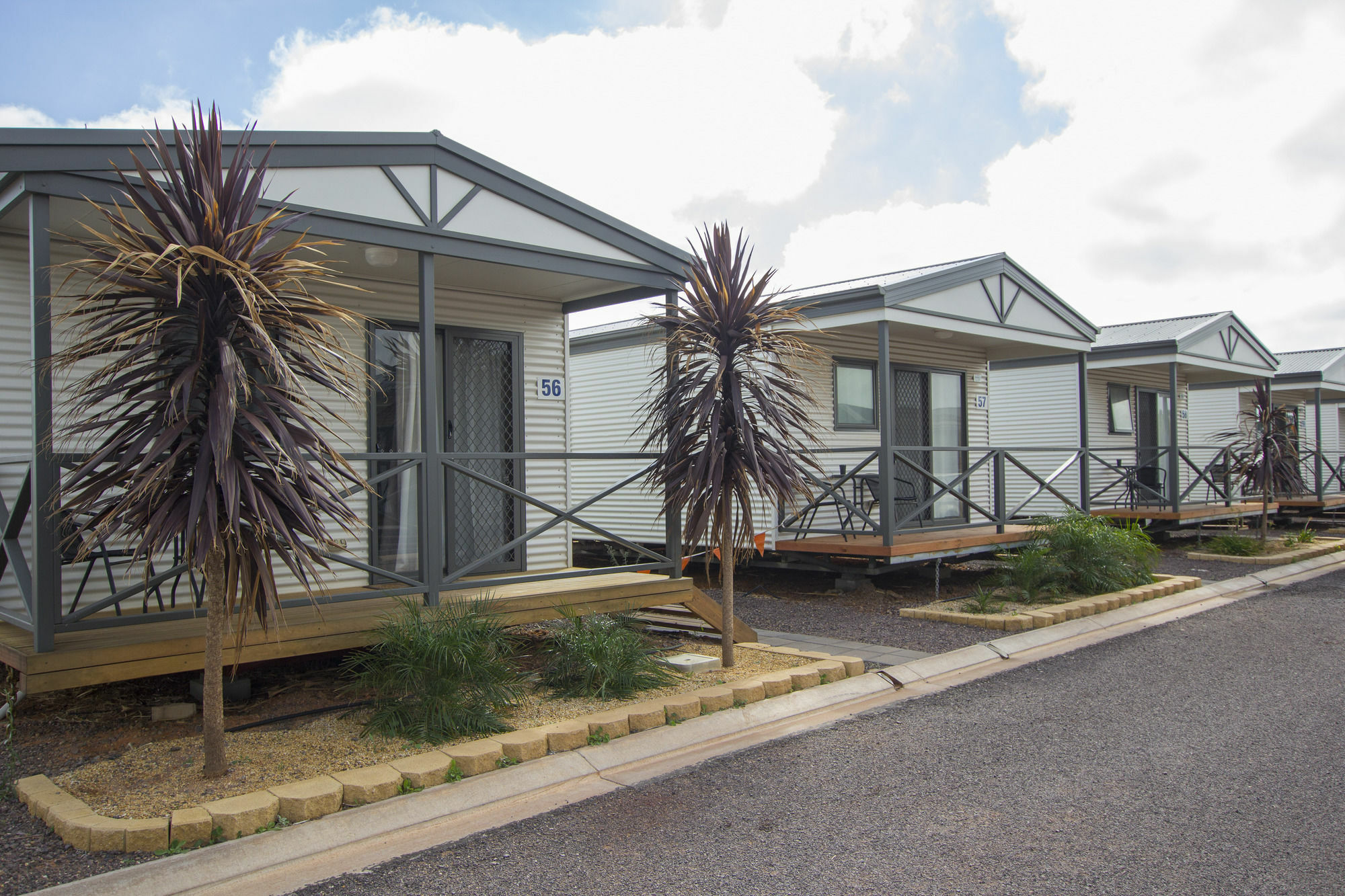 The Sundowner Cabin & Tourist Park Γουαϊάλλα Εξωτερικό φωτογραφία